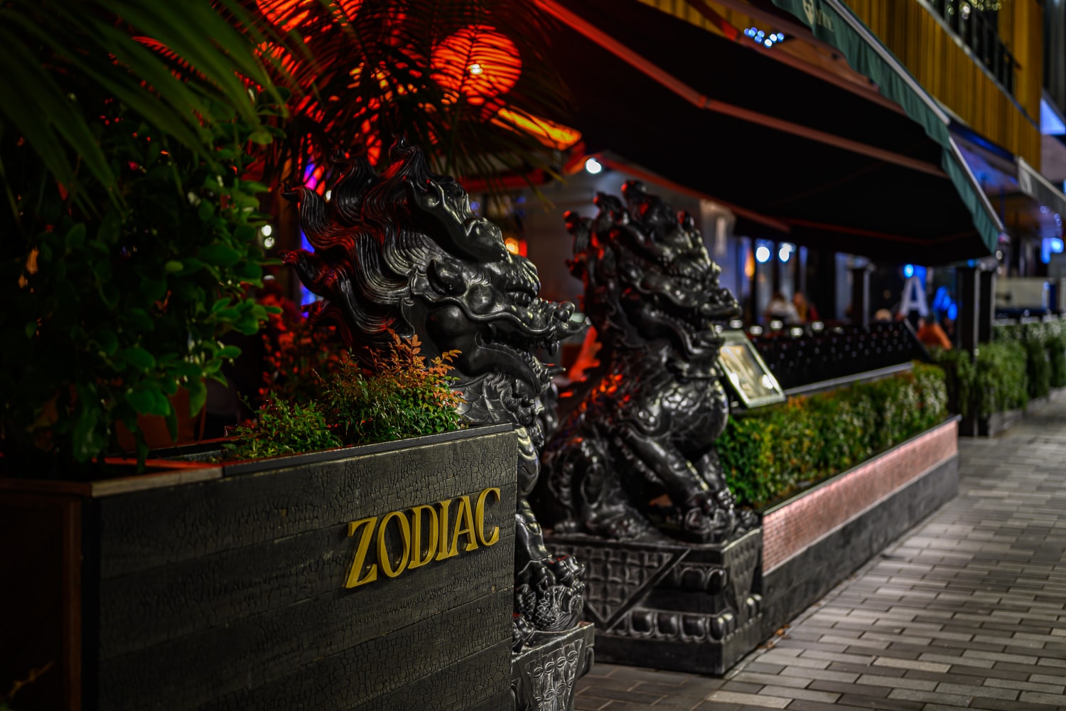 The Zodiac sign and guardian lions on Oxford Terrace